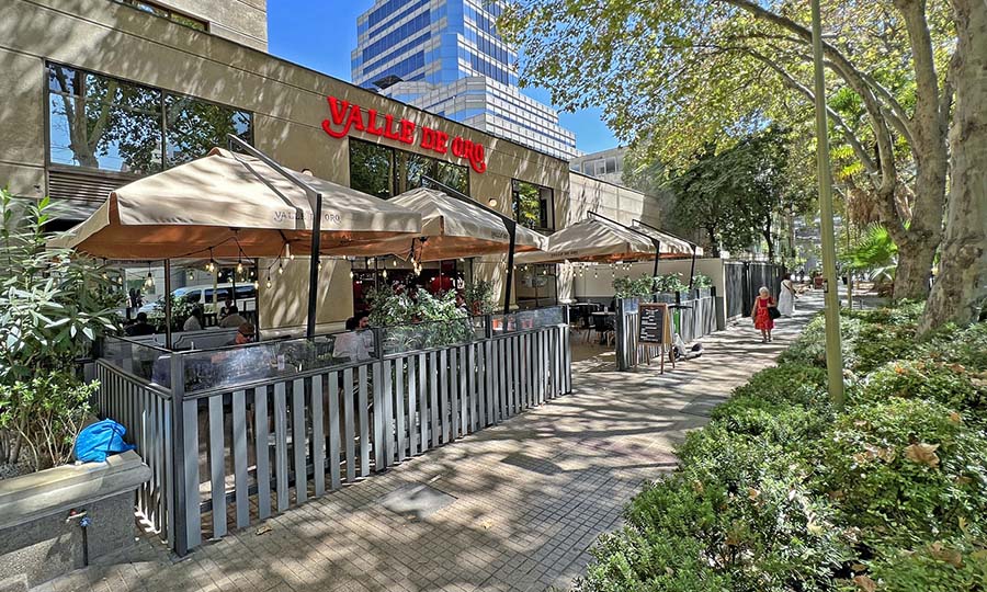 Fachada del nuevo Valle de Oro en Barrio El Golf