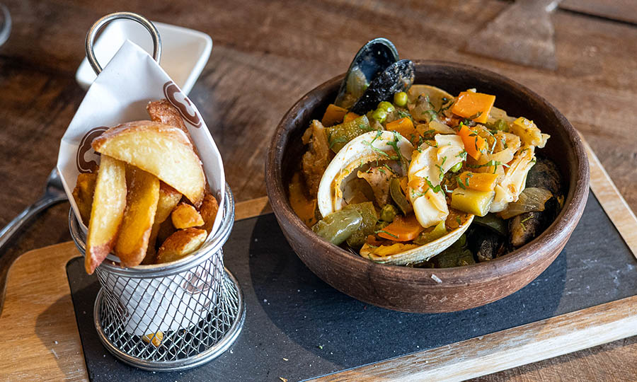 Fricas� de mariscos - Make Make Restaurant