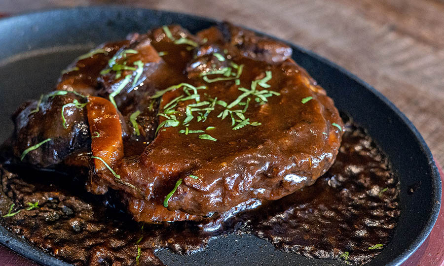 Osobuco al vino - Make Make Restaurant