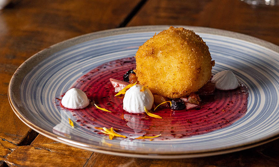 Bomba: arroz con leche frito - Make Make Restaurant