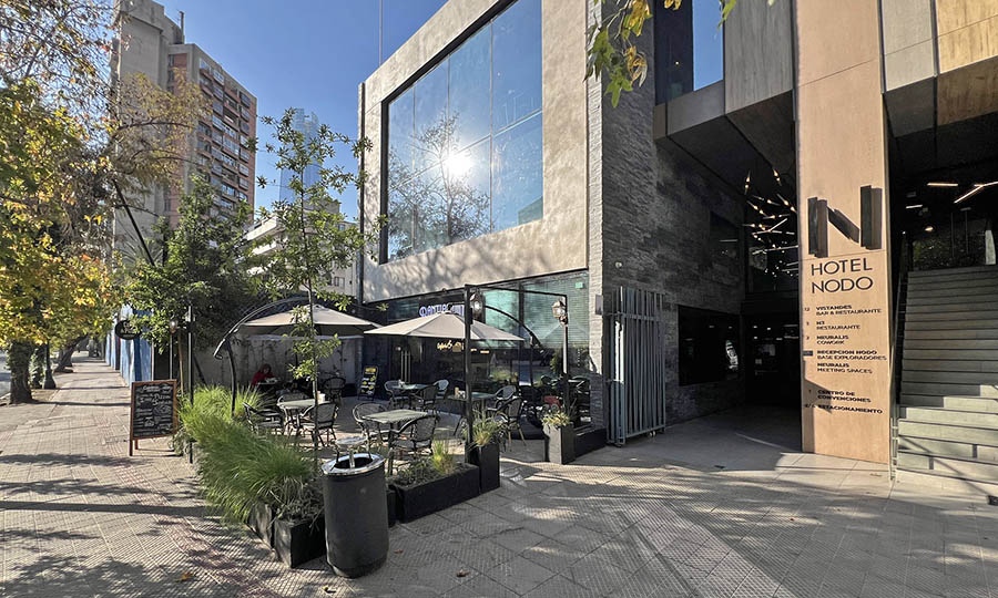 Acceso a Pantiaguina de Providencia por calle Suecia