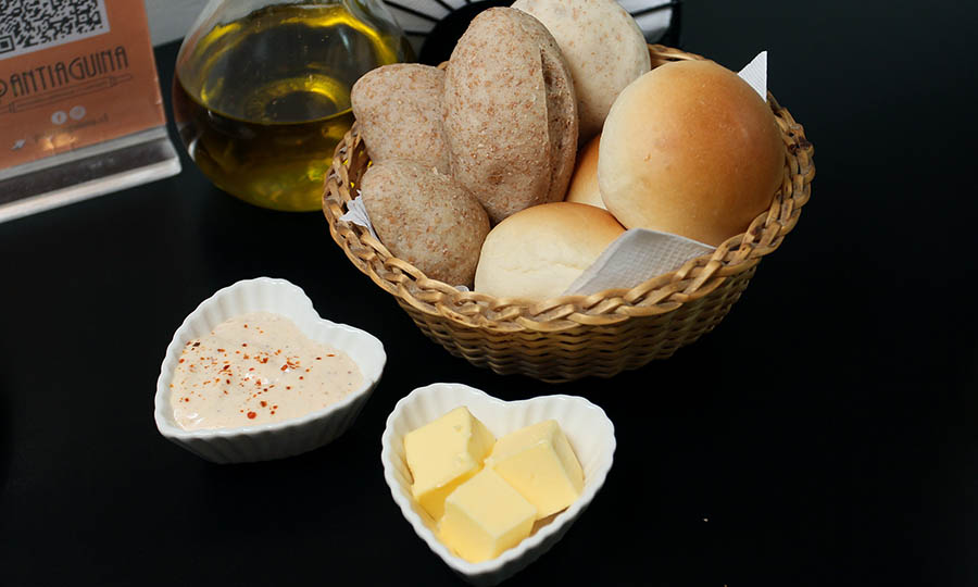 Panera �refill� con mantequilla y salsa del d�a - Pantiaguina Providencia