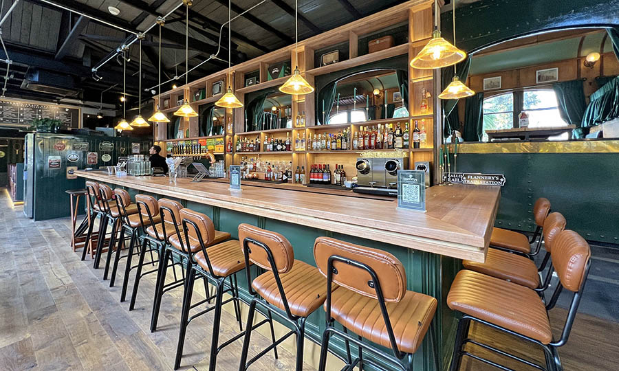 El bar de Flannerys La Dehesa - Flannerys Train Station - La Dehesa