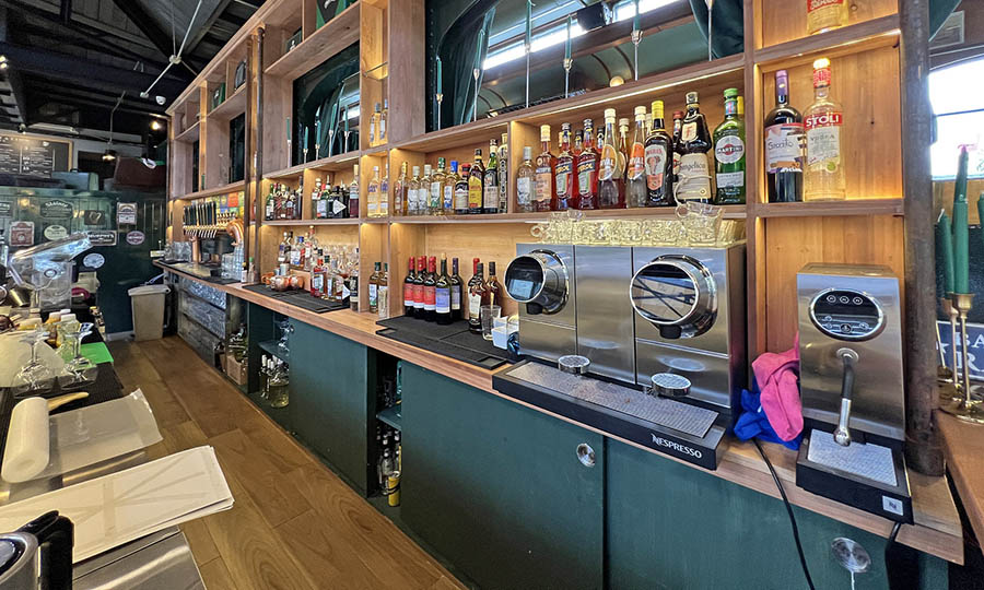 El bar de Flannerys La Dehesa - Flannerys Train Station - La Dehesa