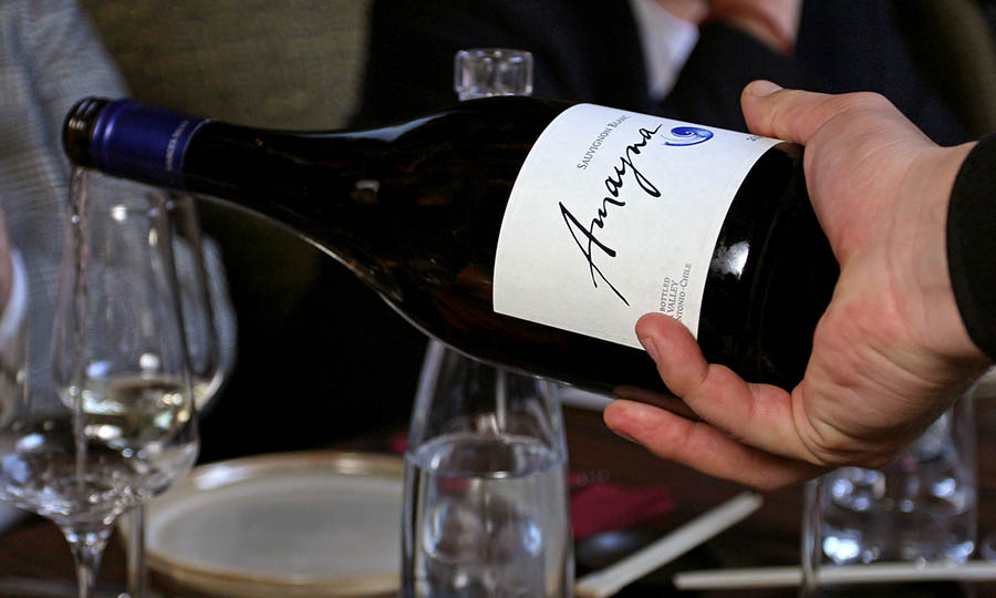 El servicio de vinos de Ger�nimo Santiago