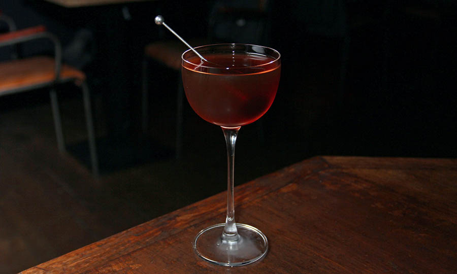 C�ctel Manhattan - Bar Sin Nombre