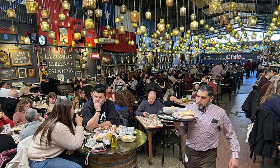La gran –nave comedor– del nuevo restaurante El Hoyo
