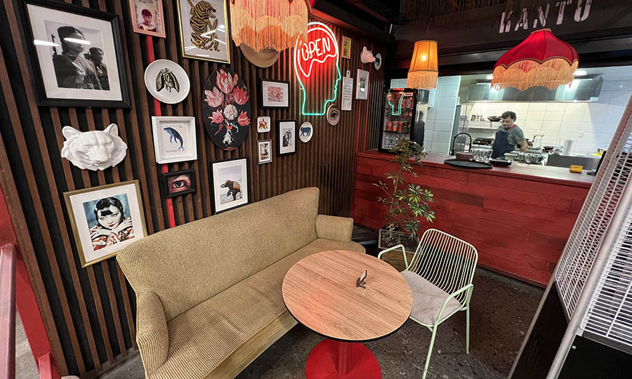 El peque�o lounge de Kantu