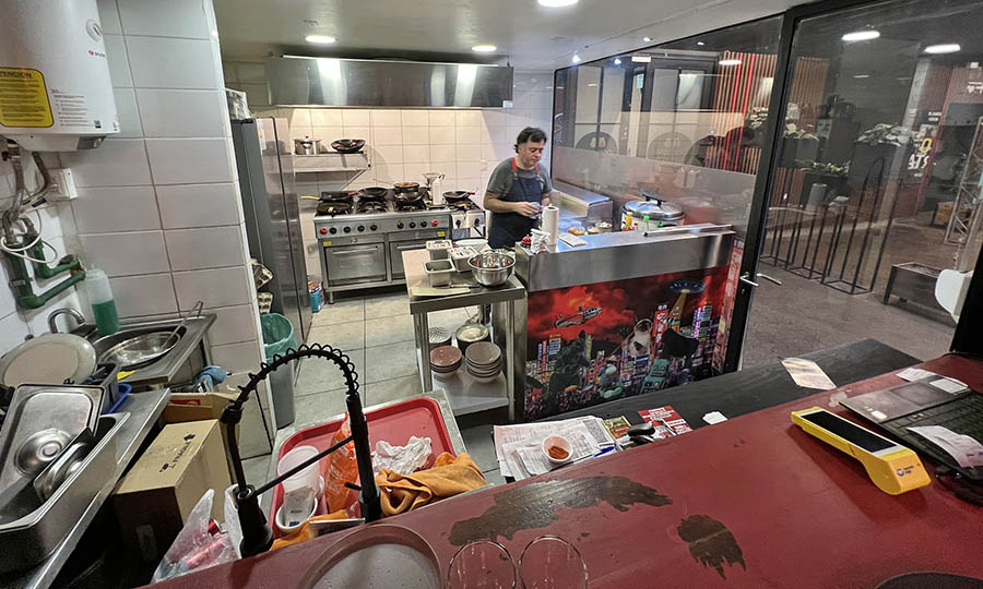 La cocina a la vista de Kantu