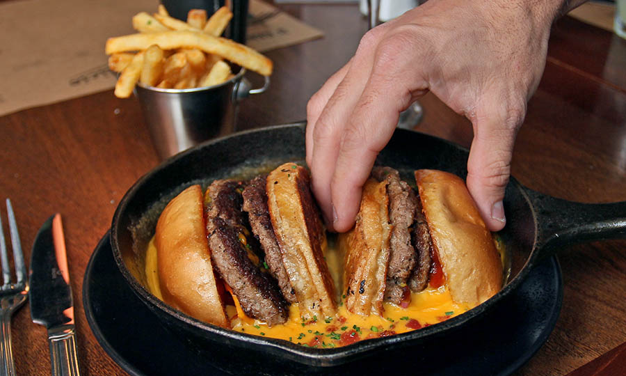 No es una hamburgueser�a, es Vitalicio, un restaurante, el que logra hacer una disrupci�n con sus nuevas hamburguesas Dipeables.