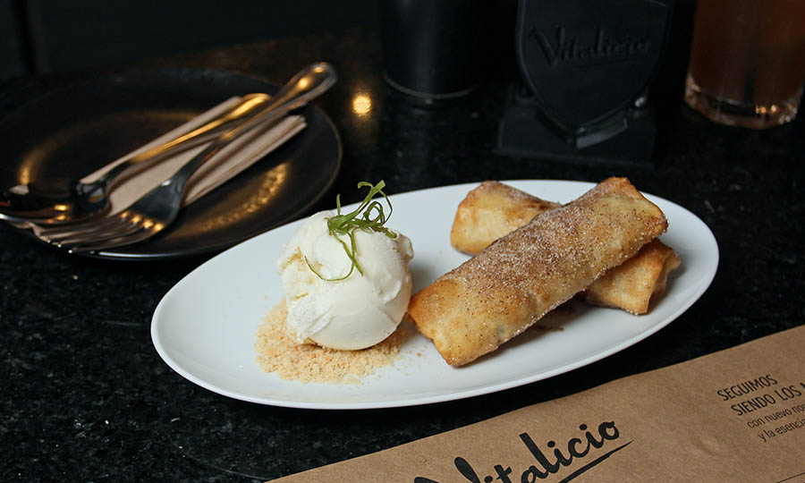 Apple Pie Rolls - Vitalicio (ex D Gang)