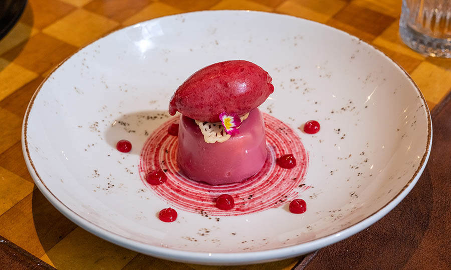Entremet de frutos rojos - Caf� Med Marriott