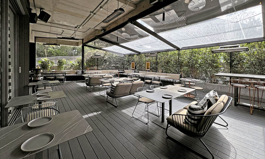 La gran terraza de Montenegro Restaurant - Montenegro