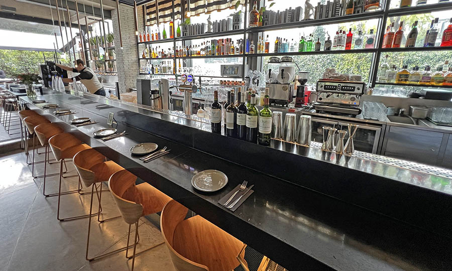 La barra-bar de Montenegro - Montenegro
