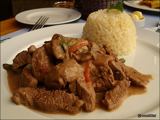 Goulash campestre con arroz perla - Baco Vino y Bistro