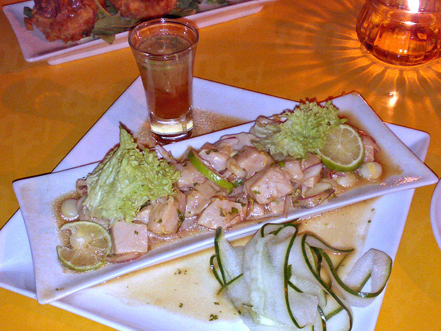 Ceviche de salmn - Moloko - Tobalaba