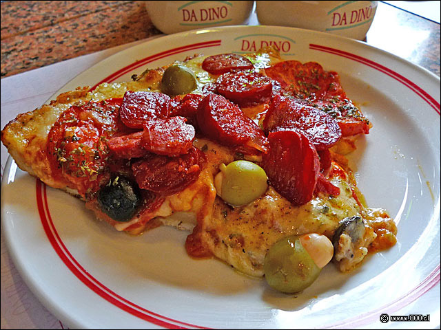 Pizza Chorizo Aceitunas Almendras - Da Dino - Apoquindo