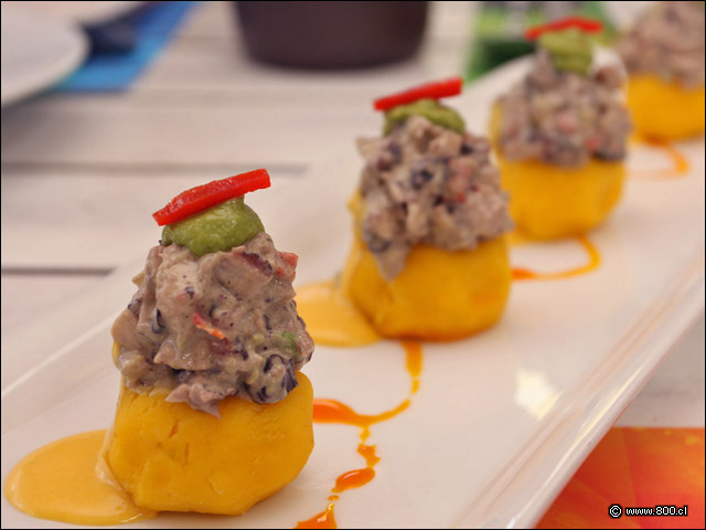 Detalle de Causa de Pulpo (1) - La Mar Cebichera