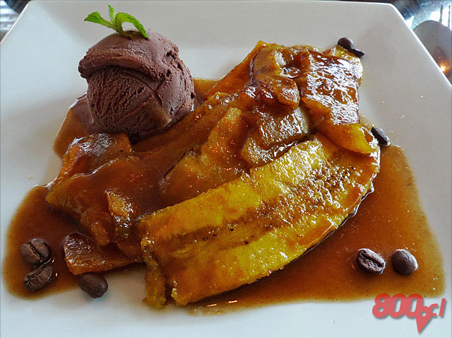 Pl�tano frito con helado - Santer�a