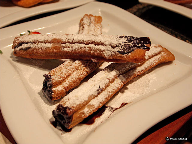 Churros Rellenos con Chocolate