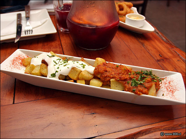 Papas Bravas Oli - Pata Negra