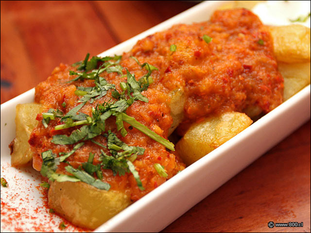 Detalle Papas Bravas Oli - Pata Negra