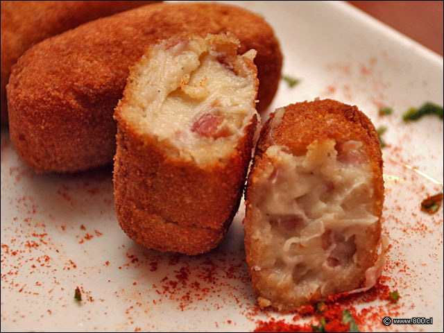 Detalle de Croquetas - Pata Negra
