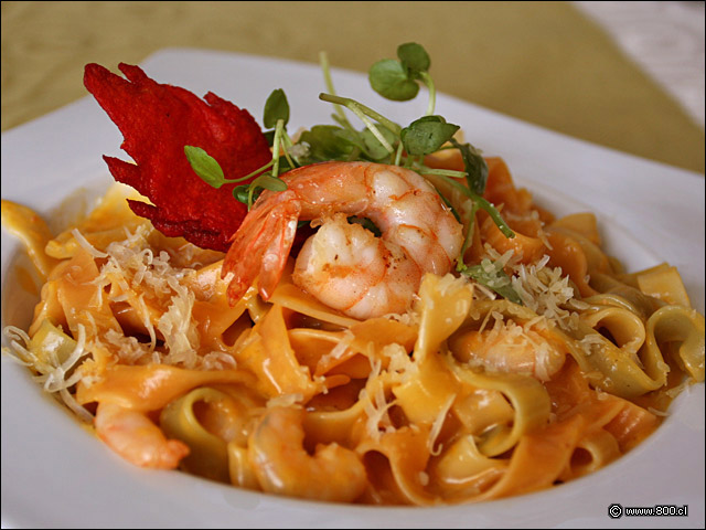 Fetuccini al Aj Verde con Camarones - Alfresco (Las Condes)