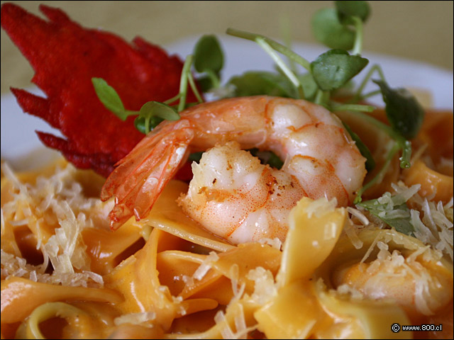 Fetuccini al Aj Verde con Camarones - Alfresco (Las Condes)