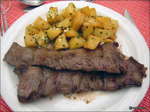 Entra�a con papas salteadas al ajillo - El Parr�n (Providencia)