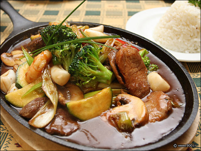 Saltado Taypa - Alfresco Peruan�simo (Recoleta)