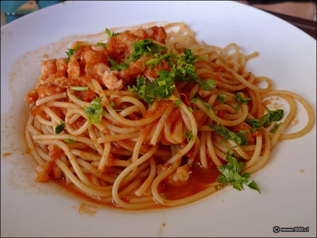 Spaghetti con salsa de camarones - Italssimo Ristorante