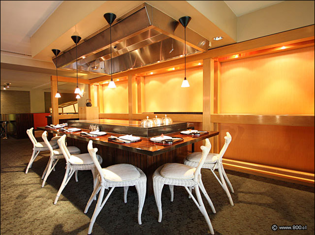 Una de las dos mesas de Teppanyaki en el segundo piso - Matsuri