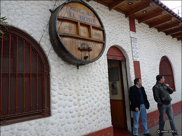 Fotos del clsico restaurante El Hoyo en Santiago