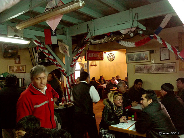 El saln interior del restaurante El Hoyo - El Hoyo