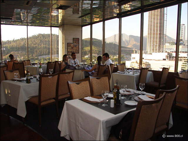 Fotos del turstico restaurante Giratorio del ao 2013 - Giratorio