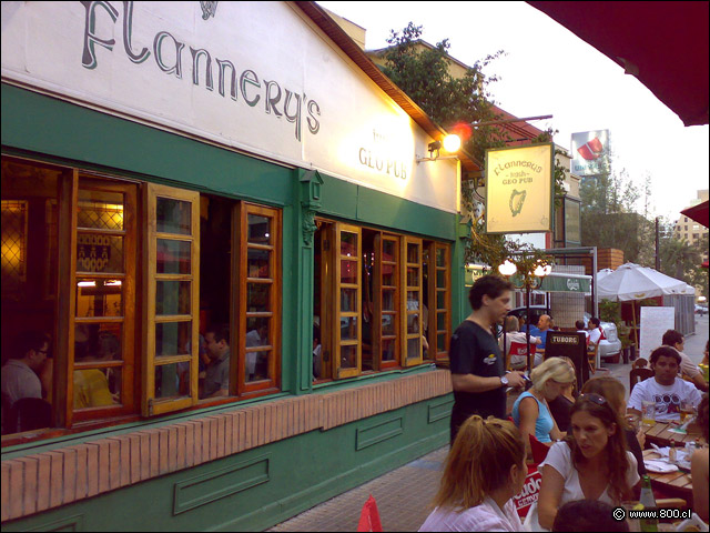 Fotos del Flannerys Pub original en encomenderos, donde ahora est el MUT - Irish Geo Pub Flannerys - Encomenderos