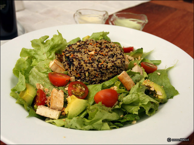 Ensalada de Quinoa Roja