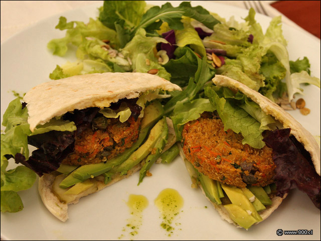 Sandwich de Croqueta de Quinoa - Qunoa Restaurante