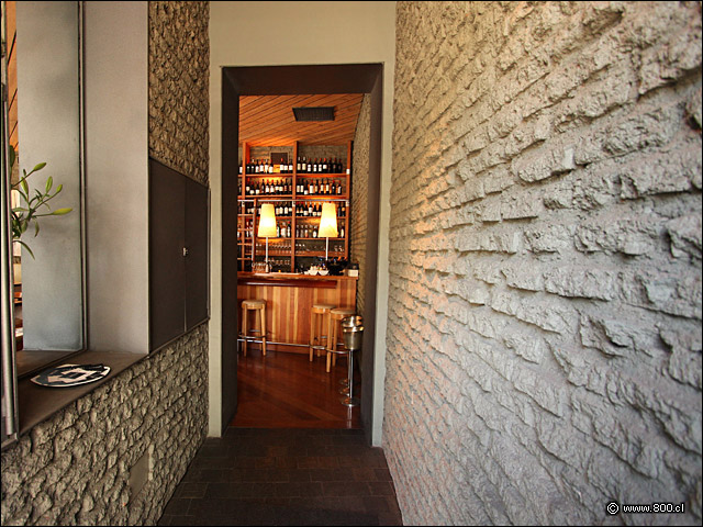 Pasillo de acceso al restaurante Opera