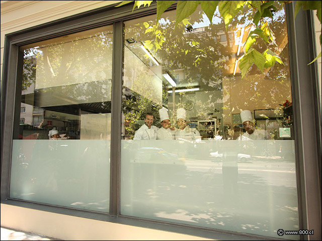 Vista de la cocina desde la calle