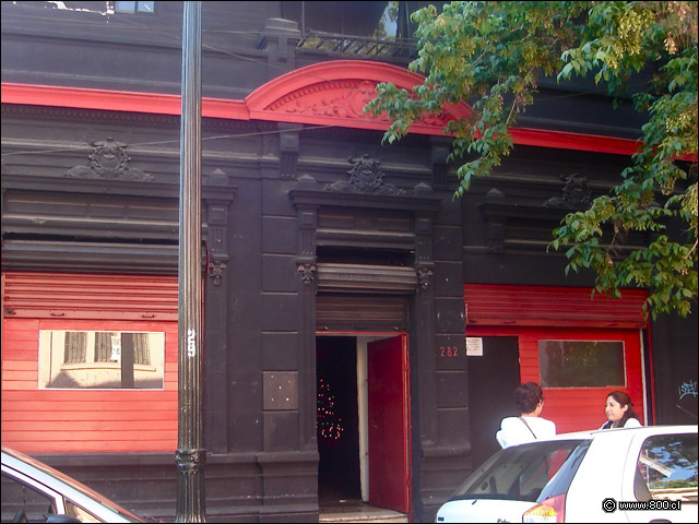 Fachada - Tadeos Discoteque