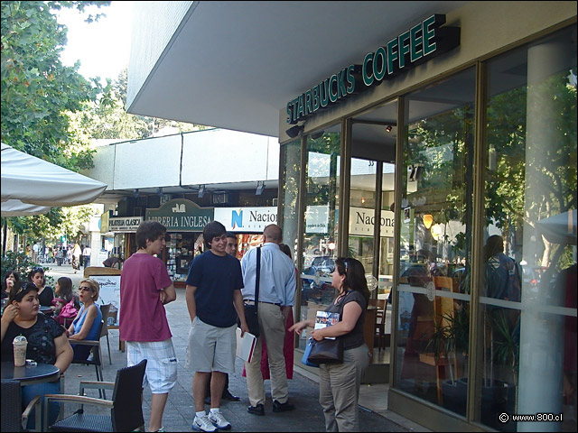 Fachada - Starbucks Coffee (Pedro de Valdivia)