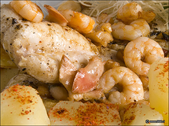 Detalle de Congrio con Mariscos Salteados 2 - Puerto Marisko