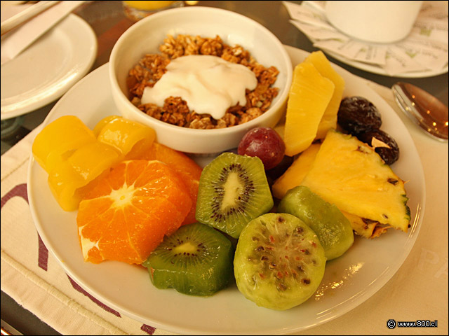 Muesly y Fruta - Plaza El Bosque Ebro