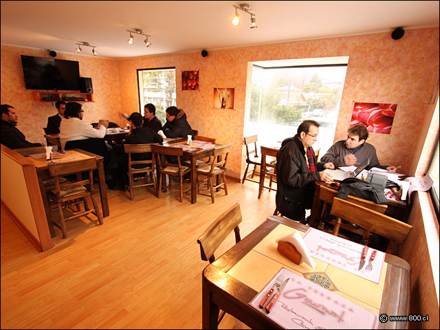 Segundo Piso - La Terraza Gourmat