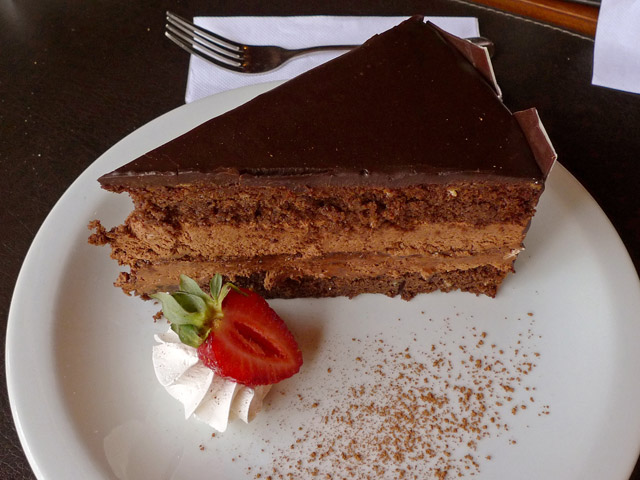 Torta de chocolate y bizcocho - Caprese