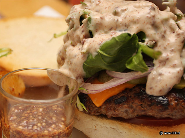 Detalle de Hamburguesa de Ternera Estilo Americana - La Terraza Gourmat