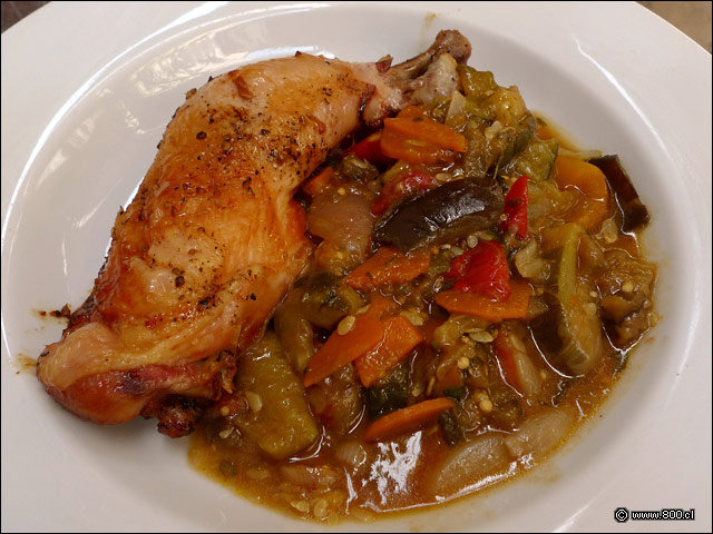 Pollo Guisado - Restobar The Clinic