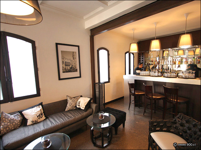 Barra y parte del lounge - AsiaLima